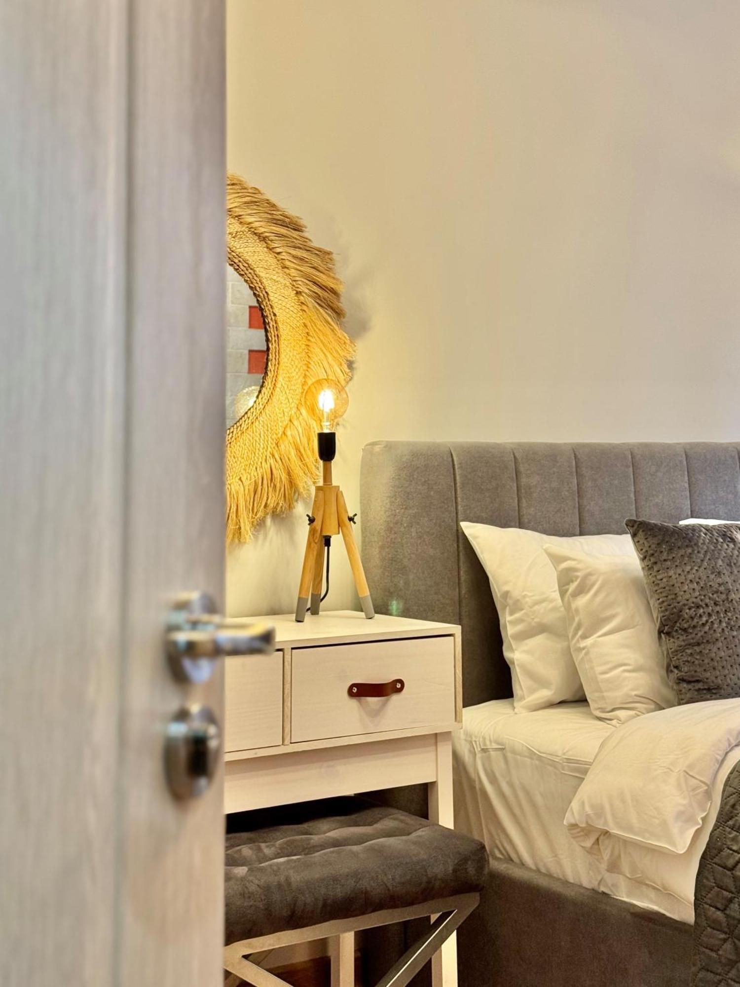 Top Centre 2Bed Apartment For 5 Guests 2 Minutes From High Street プロヴディフ エクステリア 写真