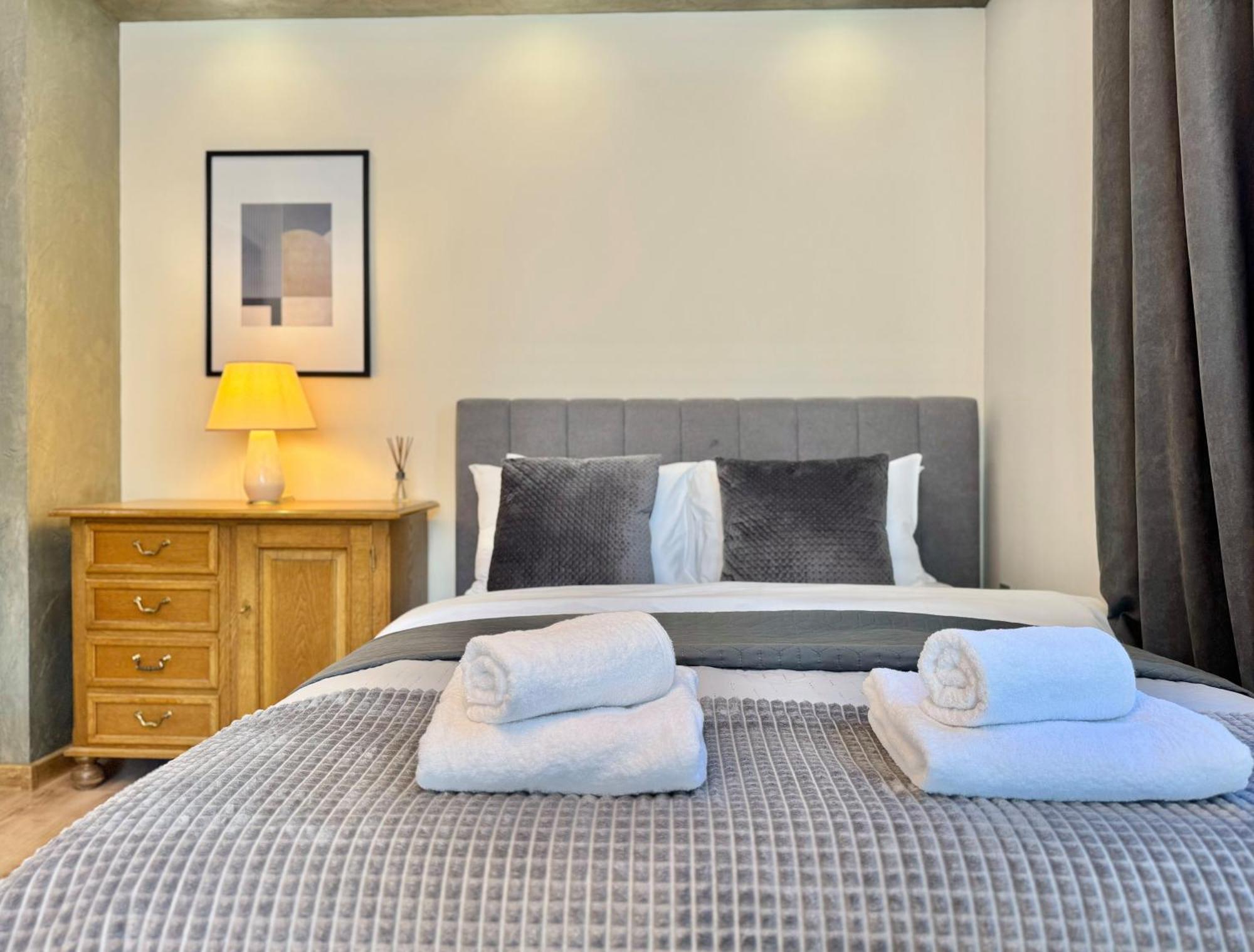 Top Centre 2Bed Apartment For 5 Guests 2 Minutes From High Street プロヴディフ エクステリア 写真