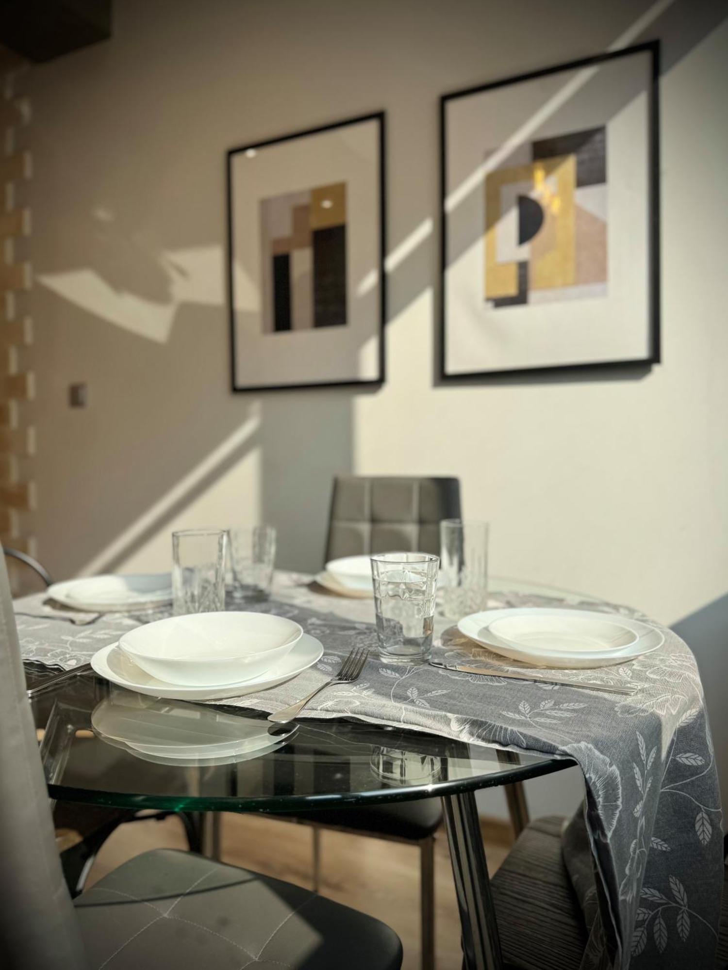 Top Centre 2Bed Apartment For 5 Guests 2 Minutes From High Street プロヴディフ エクステリア 写真